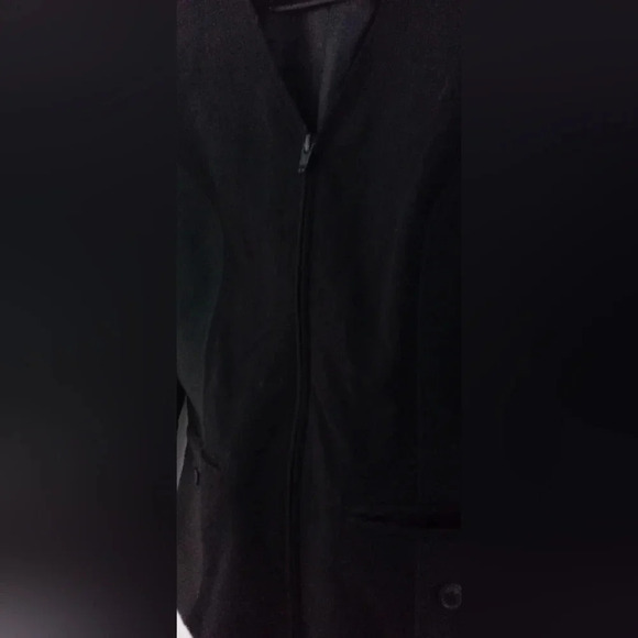 Chanel  Property not for sale Croped Vest with zipper - Picture 8 of 11